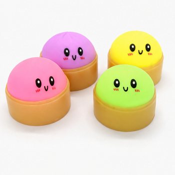 RAGE - Mažos &bdquo;Squishy Bun&ldquo; bandelės-koldūnai (5.5x5.5x3 cm) - Viral 2026 sensorinis žaislas (24 vnt.)