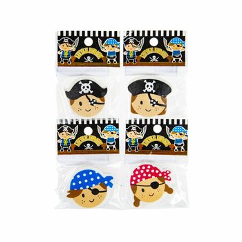 Piratų trintukai ekspozicijoje (30 vnt.)