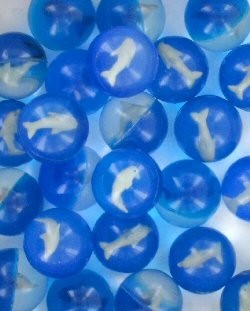 &Scaron;oklus Kamuoliukas Delfinas - 4cm (24 vnt.)