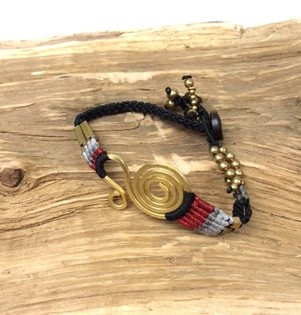 HANDMADE ORIGINALS Juoda Apyrank&euml; (1 vnt.)