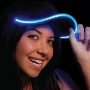 &Scaron;VIEČIANTI LED KEPURĖ / PARTY CAPS - SPALVA: MĖLYNA (6 vnt.)