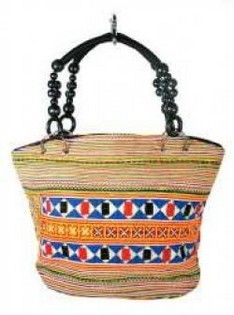 Art.nr: 97735 - Rankinė B-FAIR Beads su juodais karoliukais (1 vnt.)